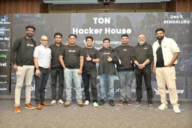 Hackathon moment 1