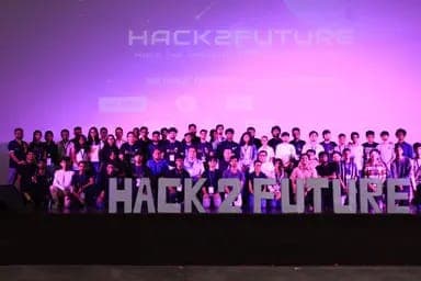 Hackathon moment 8
